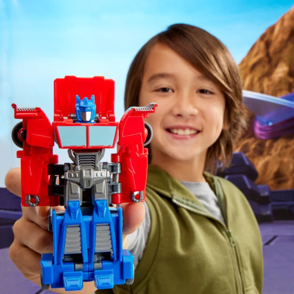 Фото - Машинка-трансформер Hasbro серии Трансформеры. Новая искра TRA EARTHSPARK 1 STEP SMASH OPTIMUS (G0742_G0994)