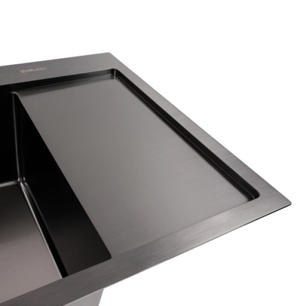 Фото - Мойка кухонная VALESO CM 58x48 L черная PVD Handmade (круглый сифон 3,0/0,8)