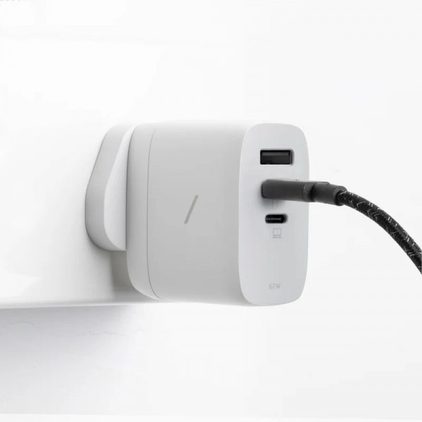Фото - Сетевое зарядное устройство Native Union Fast GaN Charger PD 67W 3 Ports White (FAST-PD67-WHT-2CA)