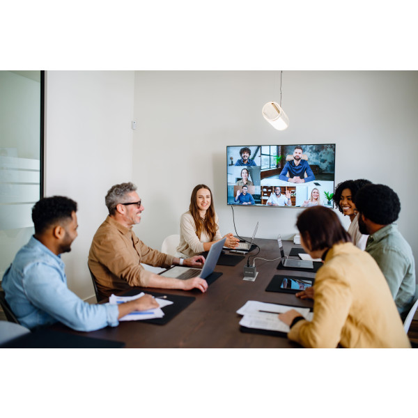 Фото - Сетевое зарядное устройство Avermedia GC313 CORE GO 100Вт 2хUSB-С, 1хUSB-A, 1xHDMI Black (40AAGC313AWN)