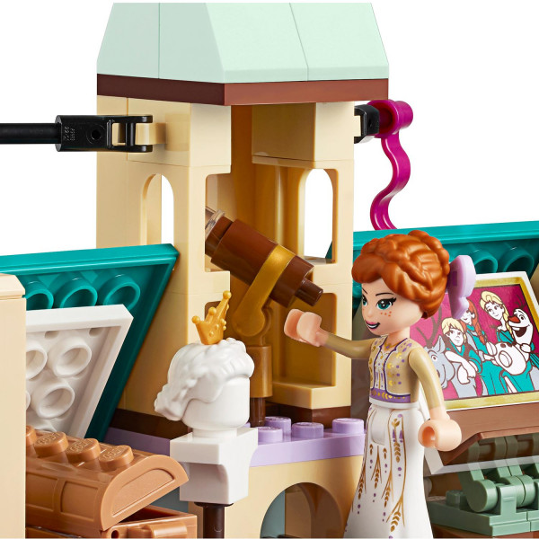 Фото - Конструктор LEGO Frozen 2 Деревня в Эренделле (41167)