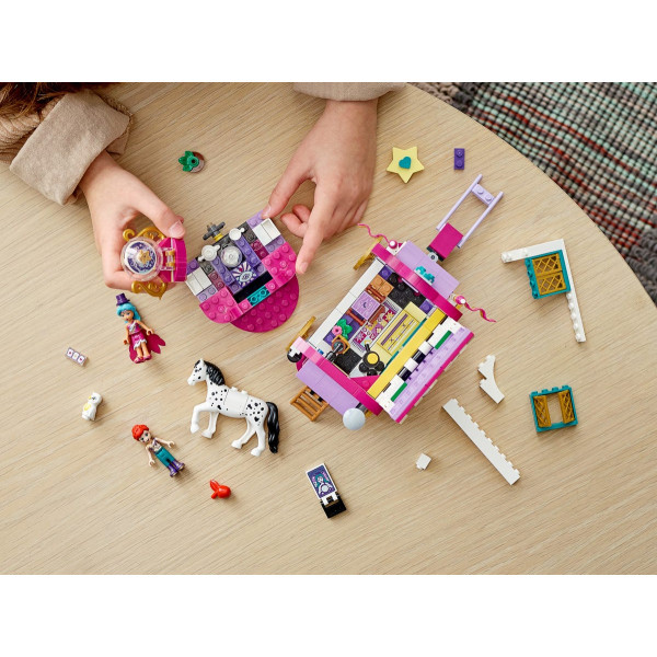 Фото - Конструктор LEGO Friends Волшебный фургон (41688)