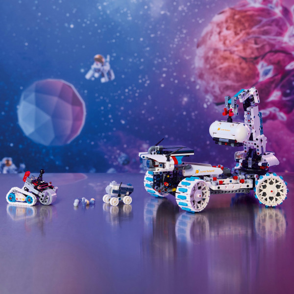 Фото - Конструктор LEGO  Technic Лунный ровер Lunar Outpost™. Космический корабль (42211)