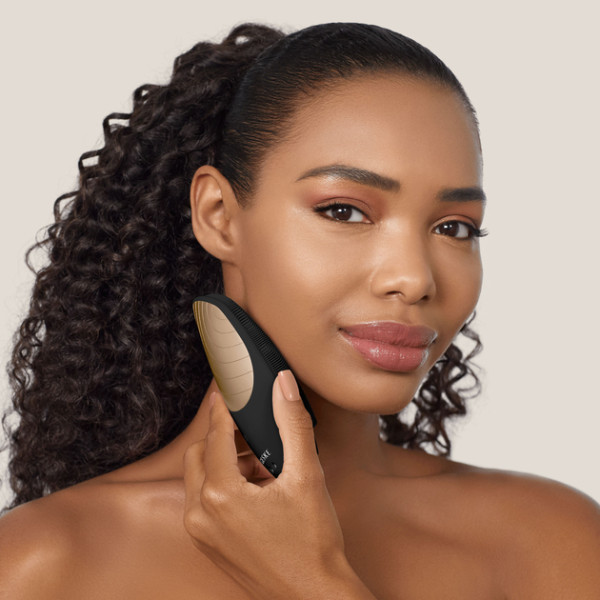 Фото - Щетка для чистки лица GESKE Sonic Thermo Facial Brush 6 в 1 (GK000007GY01)