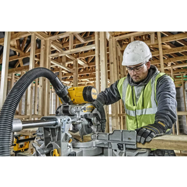 Фото - Пила торцевая DeWALT DWS727