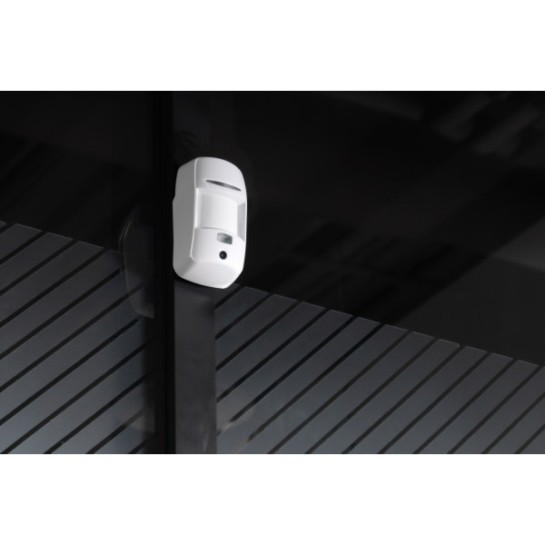 Фото - Беспроводной датчик движения U-PROX PIR Cam White