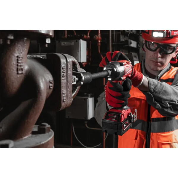 Фото - Гайковерт аккумуляторный Milwaukee M18 FMTIW2F12-0 18В без АКБ и ЗУ (4933498057)