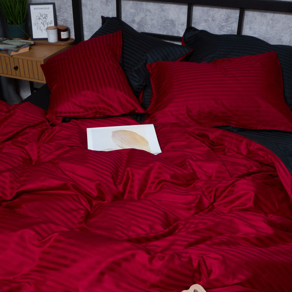 Фото - Комплект постельного белья Moon&Star Satin Stripe Dark Romance 143х210 нав. 2х40х60 (MS-820008555)