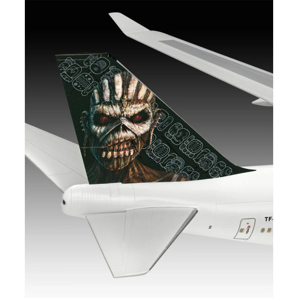 Фото - Набор для моделирования техники Revell Самолет Boeing 747-400 Iron Maiden Ed Force One (RVL-03780)