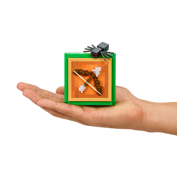 Фото - Коллекционная фигурка MGA's Miniverse Mini Minecraft - СОЗДАЙ ПИКСЕЛЬНОЕ ПРИКЛЮЧЕНИЕ в ассортименте (557272)