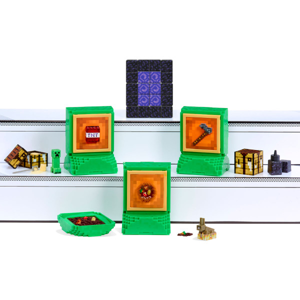 Фото - Коллекционная фигурка MGA's Miniverse Mini Minecraft - СОЗДАЙ ПИКСЕЛЬНОЕ ПРИКЛЮЧЕНИЕ в ассортименте (557272)