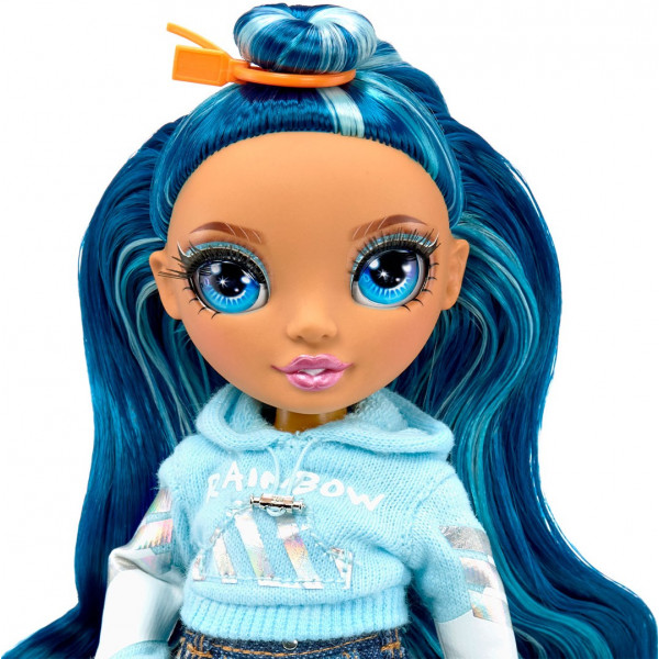 Фото - Кукольный набор Rainbow High "Junior" - СКАЙЛЕР БРЕДШОУ (с аксессуарами) (580010)