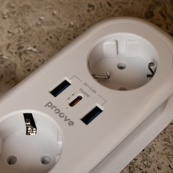 Фото - Сетевой фильтр Proove Supercoil 20W (2xAC + Type-C + 2xSB) 1.5m White (PSPS25002102)