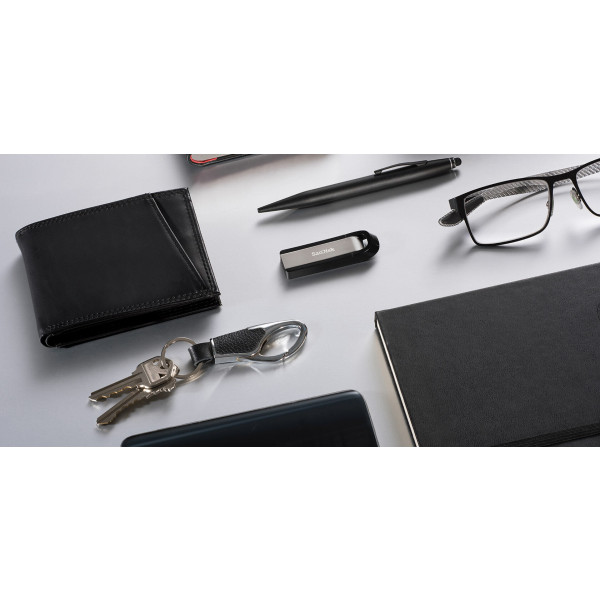Фото - Флеш USB SanDisk Extreme Go 128GB USB 3.2 (SDCZ810-128G-G46)