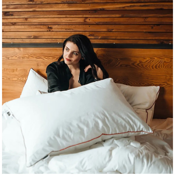 Фото - Подушка стандартная MirSon De Luxe №631 с эвкалиптом Средняя 40х60 (2200000851987)