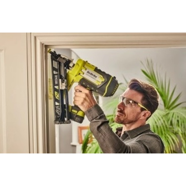 Фото - Гвоздезабиватель Ryobi ONE+ R15GN18-0 без АКБ и ЗУ (5133005297)