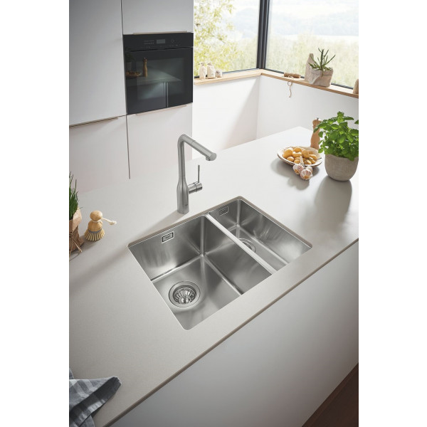 Фото - Смеситель кухонный Grohe Accent Ohm L Dual Spray Суперсталь (30432DC0)