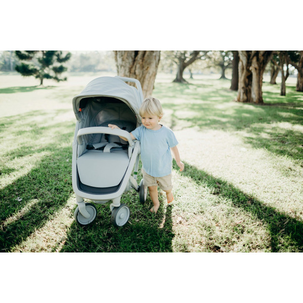 Фото - Коляска прогулочная Greentom Classic Grey-White