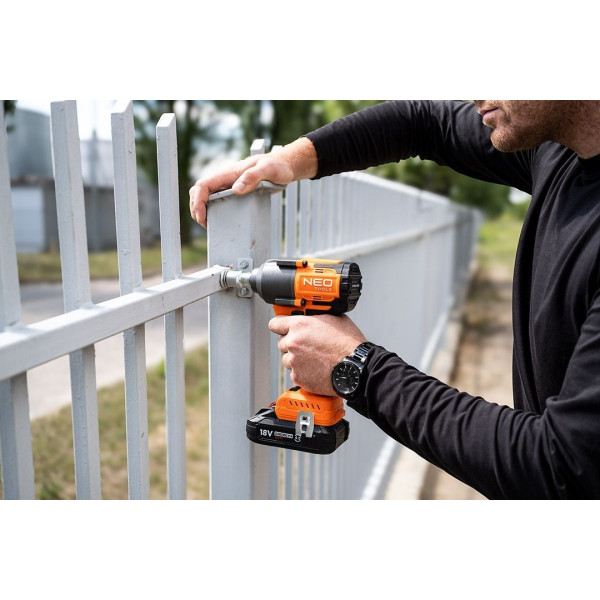 Фото - Гайковерт аккумуляторный GRAPHITE Neo Tools Energy+ без АКБ и ЗУ (04-608)