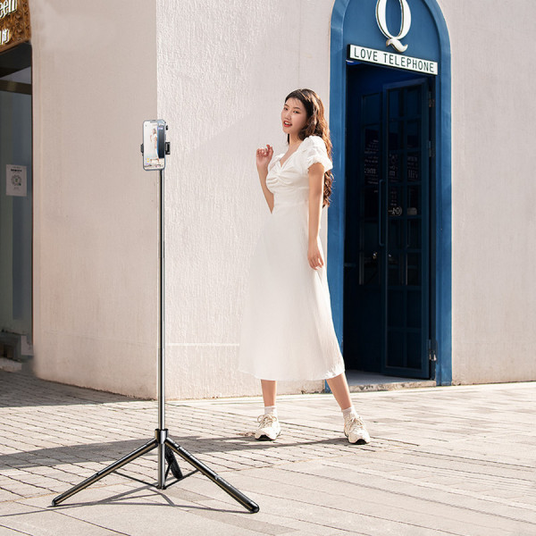 Фото - Трипод для селфи RTAKO ZP220 Pro Ultra-Wide Angle Selfie Stick Black (6942063213376)