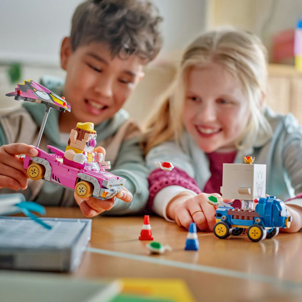 Фото - Конструктор LEGO  Super Mario™ Mario Kart™ – Варио и Кинг Бу (72038)