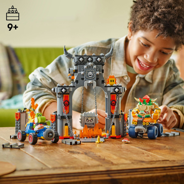 Фото - Конструктор LEGO  Super Mario™ Mario Kart™ – Боузер и его замок (72039)