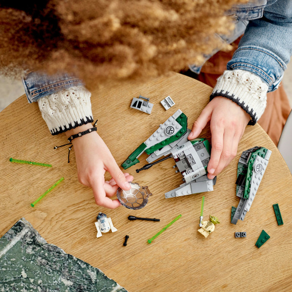 Фото - Конструктор LEGO Star Wars Джедайский истребитель Йоды (75360)
