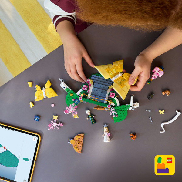 Фото - Конструктор LEGO Wicked Свадьба Глинды (75688)