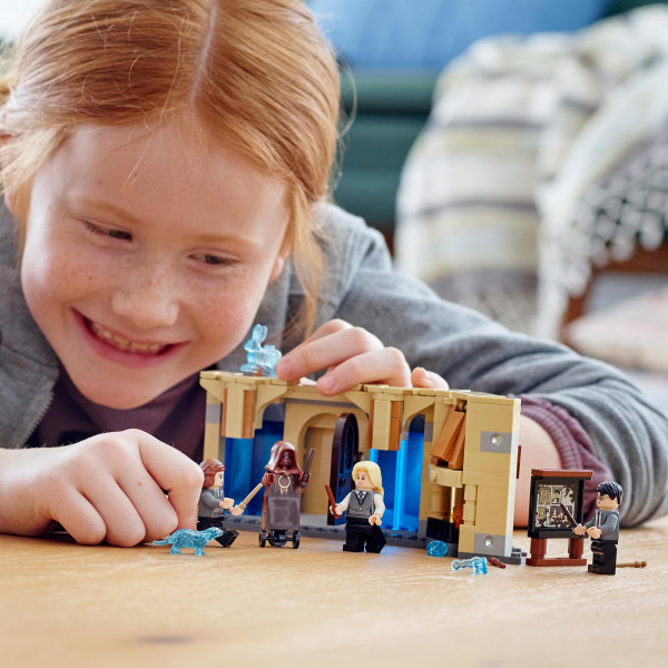 Фото - Конструктор LEGO Harry Potter Выручай-комната Хогвартса (75966)