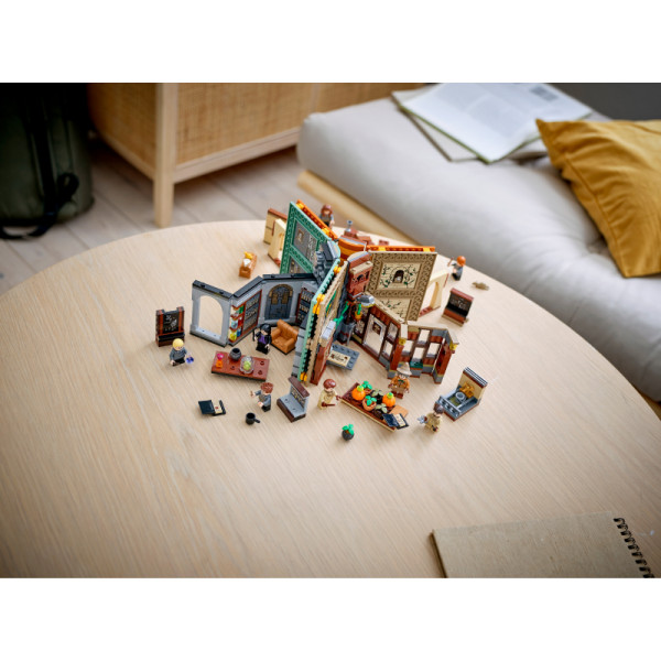Фото - Конструктор LEGO Harry Potter В Хогвартсе урок трансфигурации (76382)