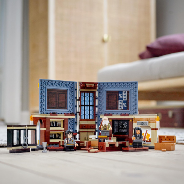 Фото - Конструктор LEGO Harry Potter В Хогвартсе урок заклинаний (76385)