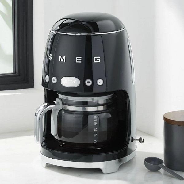 Фото - Кофеварка капельная Smeg DCF02BLEU