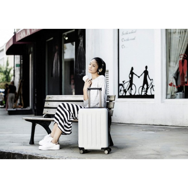 Фото - Чемодан Xiaomi Ninetygo PC Luggage 28'' White (6970055341080/6941413216999)