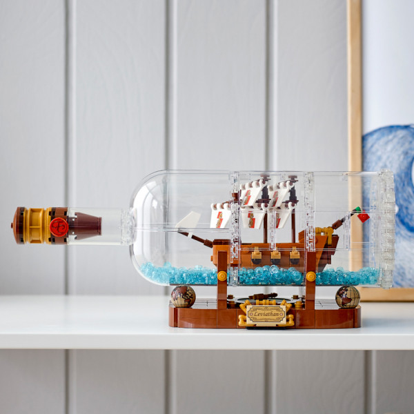 Фото - Конструктор LEGO Ideas Корабль в бутылке (92177)