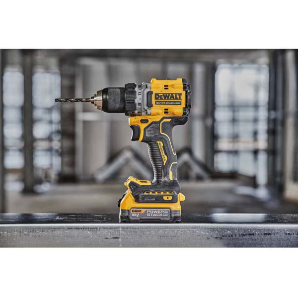 Фото - Дрель-шуруповерт DeWALT DCD800NT