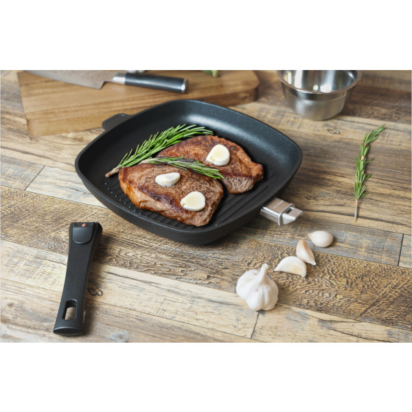 Фото - Сковорода-гриль со съемной ручкой Swiss Diamond Induction 28x28 см (XD63281iD)