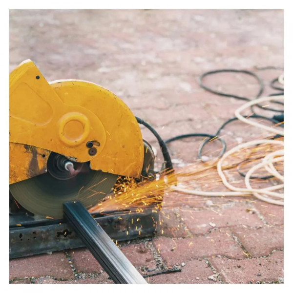 Фото - Удлинитель 220В EMOS на катушке P08225, 4 розетки, 25 м, резина