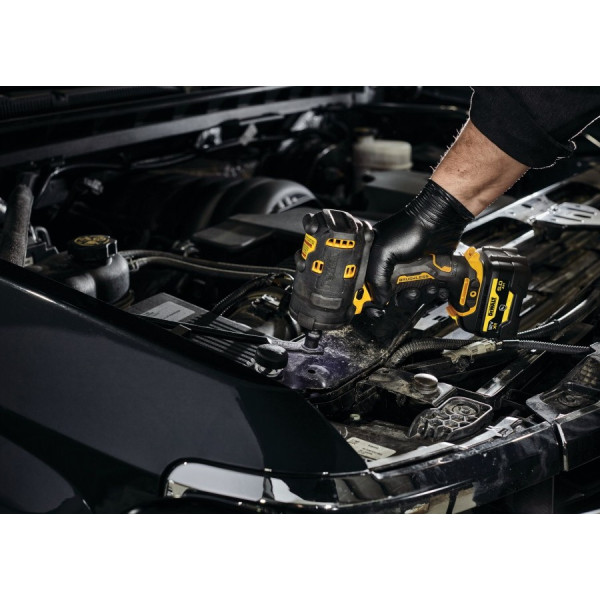 Фото - Гайковерт аккумуляторный DeWALT DCF901P1G