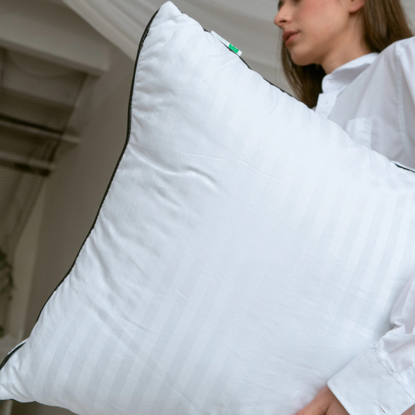 Фото - Подушка стандартная MirSon Royal Eco-Soft Hand Made 498 50х70 см (2200000625090)