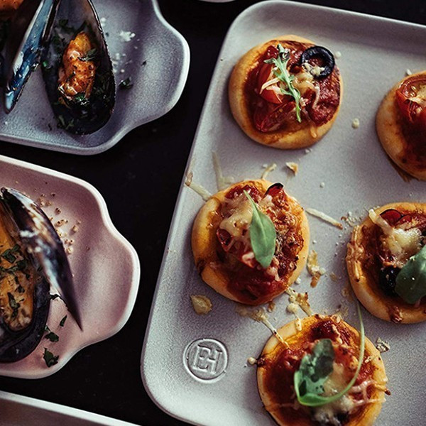 Фото - Блюдо Emile Henry 31х16 см 345004