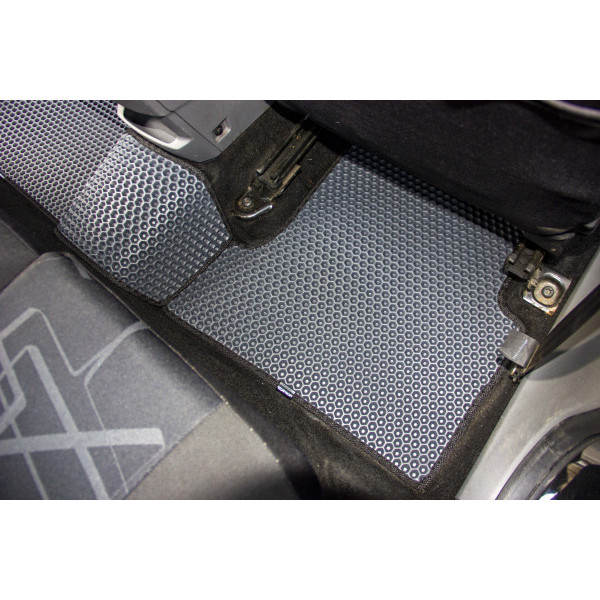 Фото - EVA коврики в салон авто EVAtech для Focus (C307) 5-doors MT Ford 2005-2010 2 поколение Htb EU FD32209CV5SBB