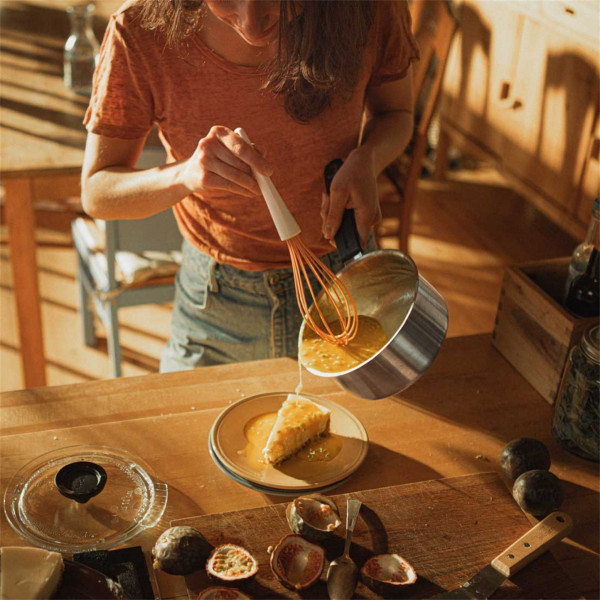 Фото - Ковш Fiskars Form 1,5 л (1072315)