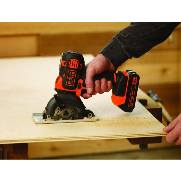 Фото - Многофункциональный инструмент Black&Decker MT218KB