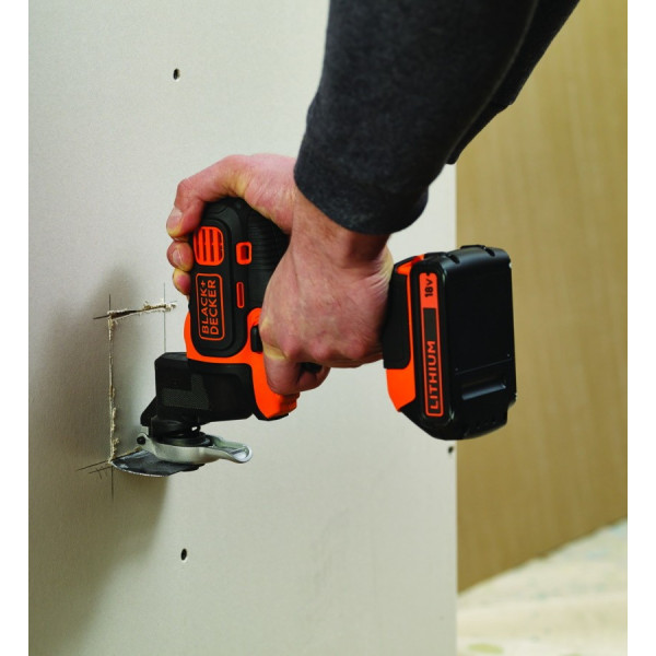 Фото - Многофункциональный инструмент Black&Decker MT218K
