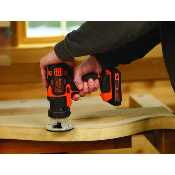 Фото - Многофункциональный инструмент Black&Decker MT218K