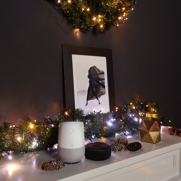 Фото - Гирлянда линейная Twinkly Smart LED Cluster AWW, 400, BT+WiFi, Gen II, IP44, черный (TWC400GOP-BEU)