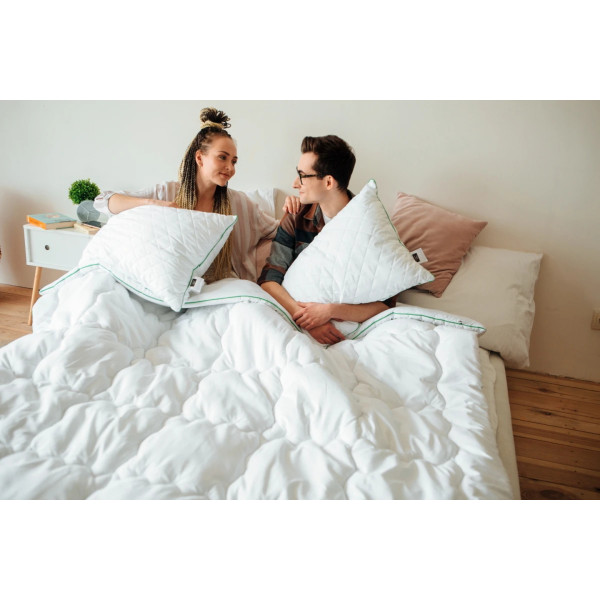 Фото - Подушка стандартная MirSon бамбуковая Eco 0412 универсальная 70х70 см (2200000041579)