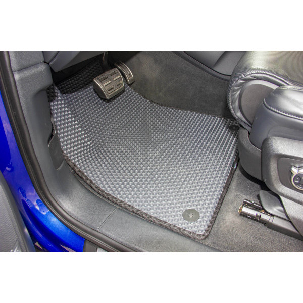 Фото - Коврики из экокожи в салон авто EVAtech ECO для Q7 (4M) 7 seats Audi 2015 2 поколение SUV USA (AU11153CE5AV8BBB)