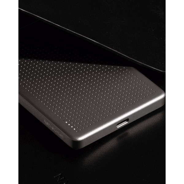 Фото - Батарея мобильная Native Union Active Magnetic 5 000mAh Sandstone (ACTPB-5KMS-SAN)