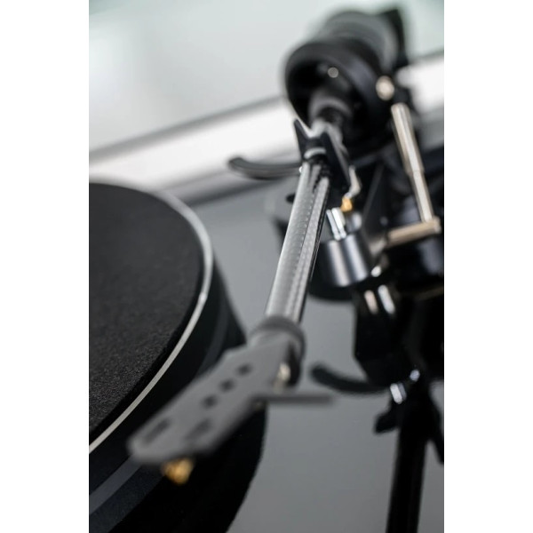 Фото - Виниловый проигрыватель Elac Miracord 60 Turntable